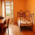 Bed & Breakfast La Bugia Di Tanzi 3*