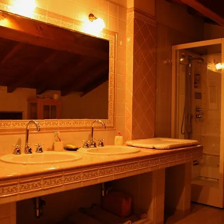 La Bugia Di Tanzi Alojamento de Acomodação e Pequeno-almoço