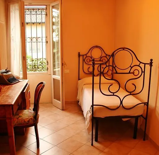 Couette-café La Bugia Di Tanzi 3*