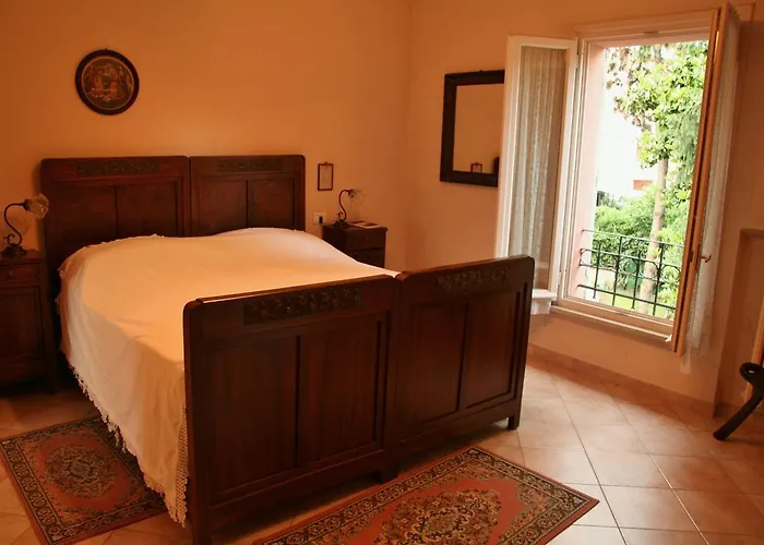 Bed & Breakfast La Bugia Di Tanzi Parma